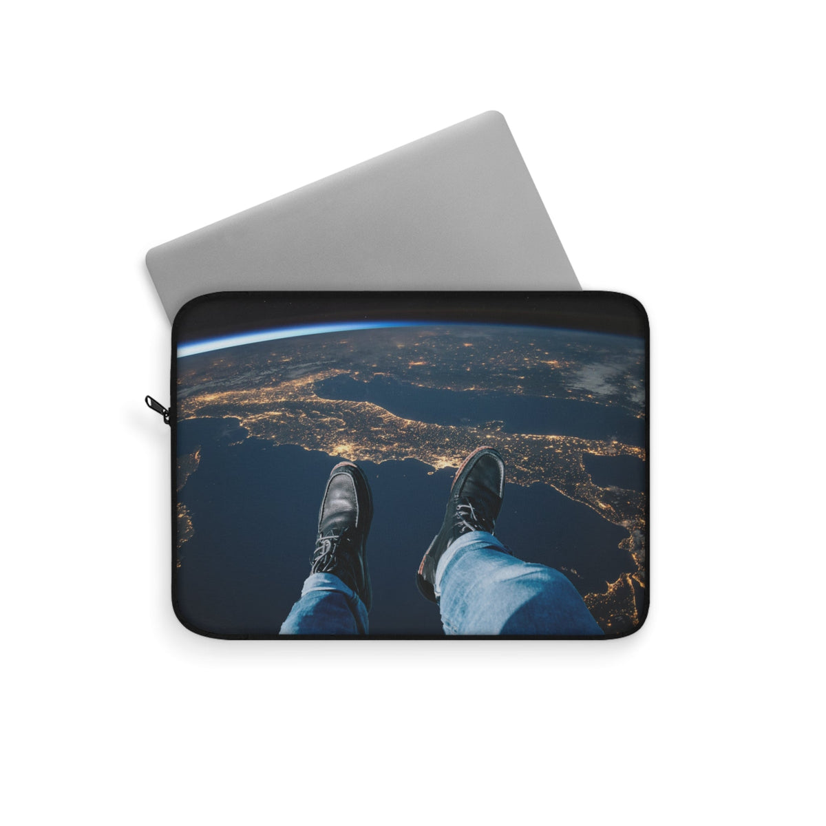 Thought in space - Laptop Sleeve