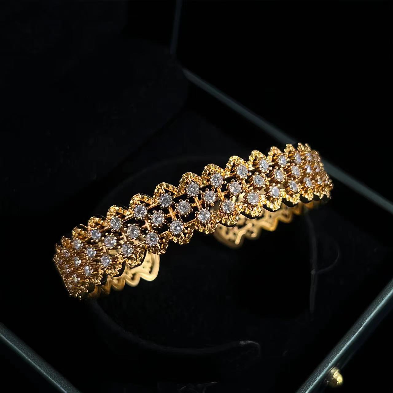 Vintage Italian 18K Gold Plated Buccellati Style Bangle, Retro Heavy Craft Full Diamond Mesh Hollow Out Lace Bracelet