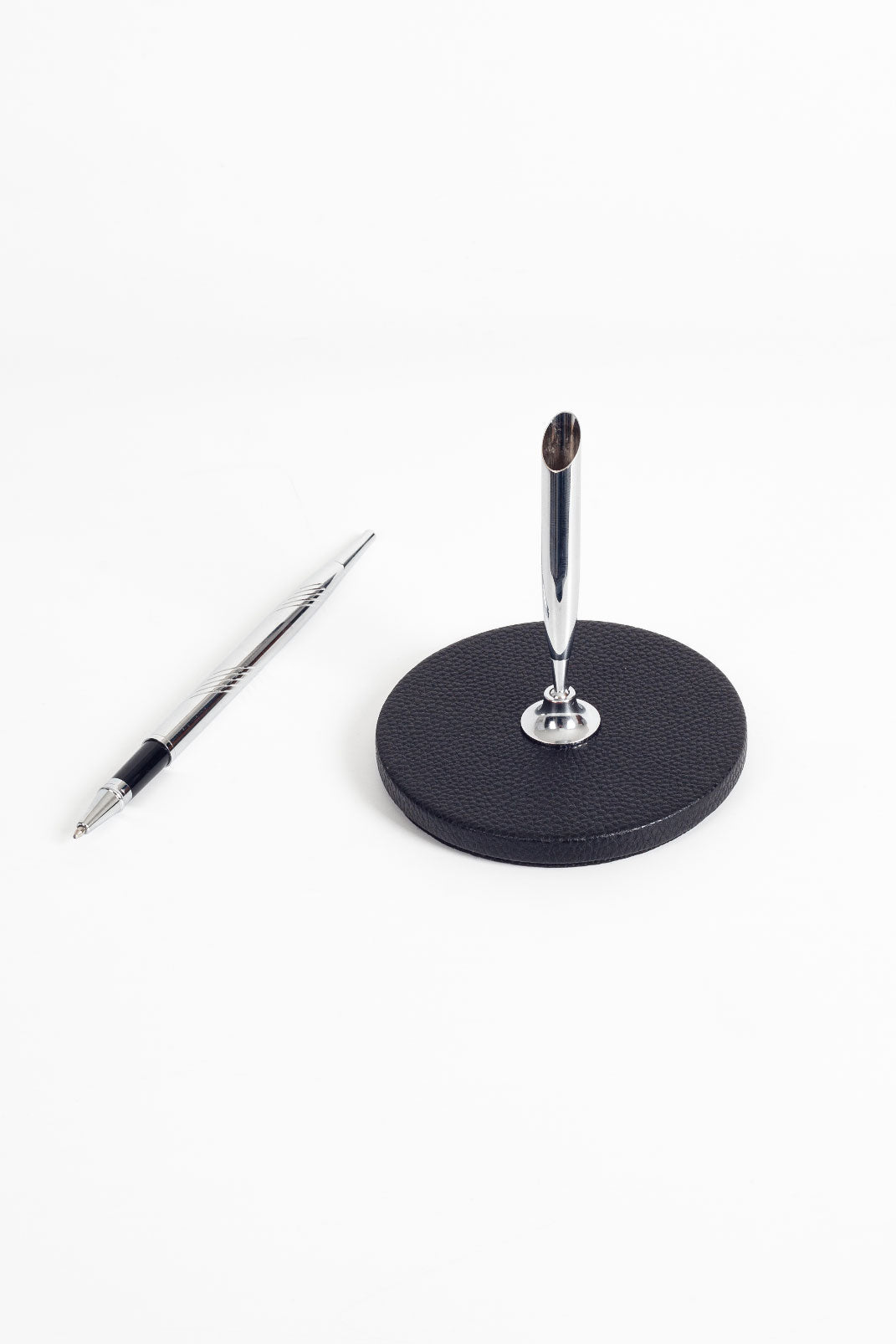 Polo Leather Pen Pad Chrome
