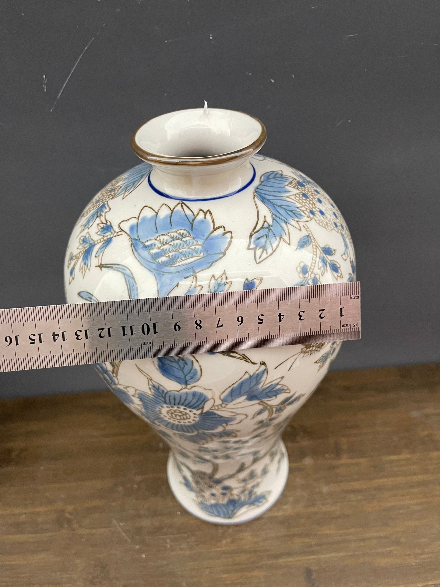 Hand‑Painted Blue and White Porcelain Ceramic Vase