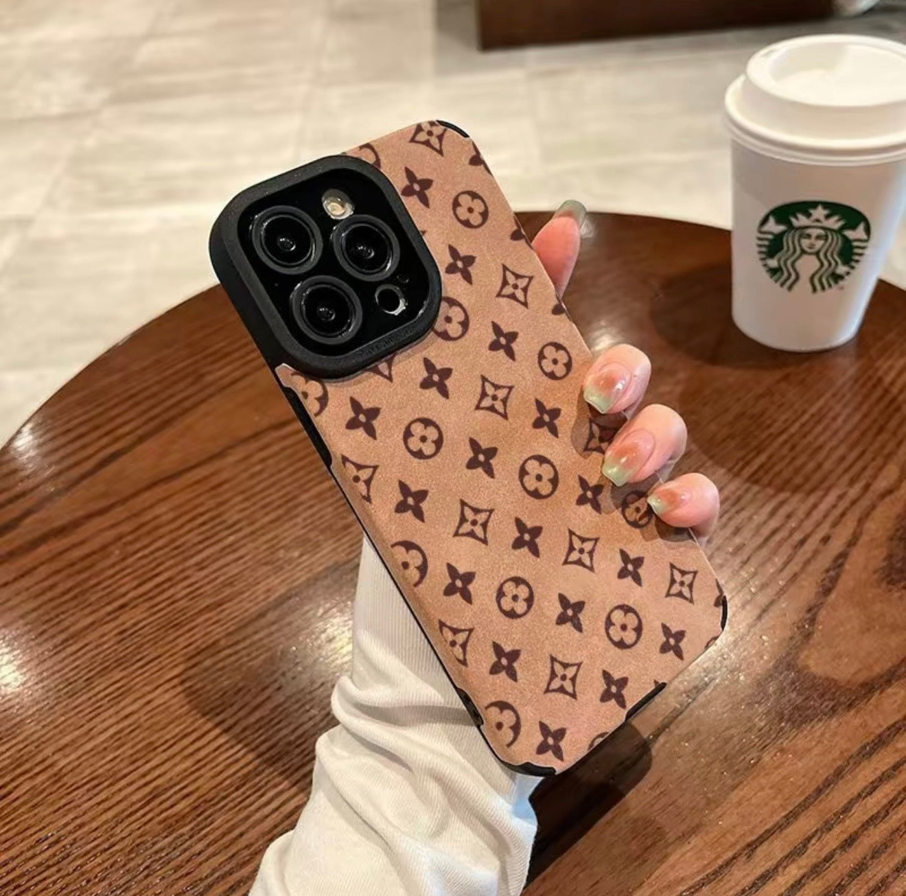 Vintage Bloom Fur Phone Case