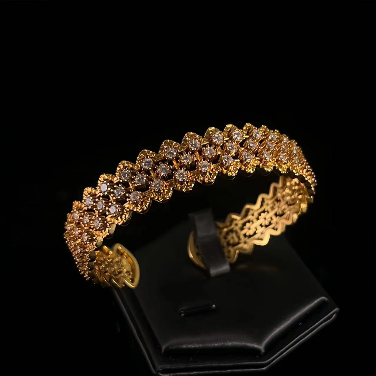 Vintage Italian 18K Gold Plated Buccellati Style Bangle, Retro Heavy Craft Full Diamond Mesh Hollow Out Lace Bracelet