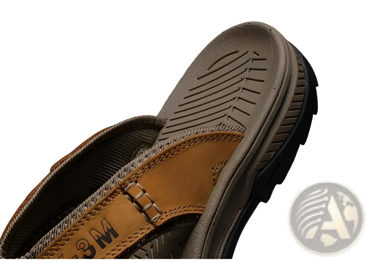 Men's Leather Beach Sandals Outdoor Sport Flip Flops